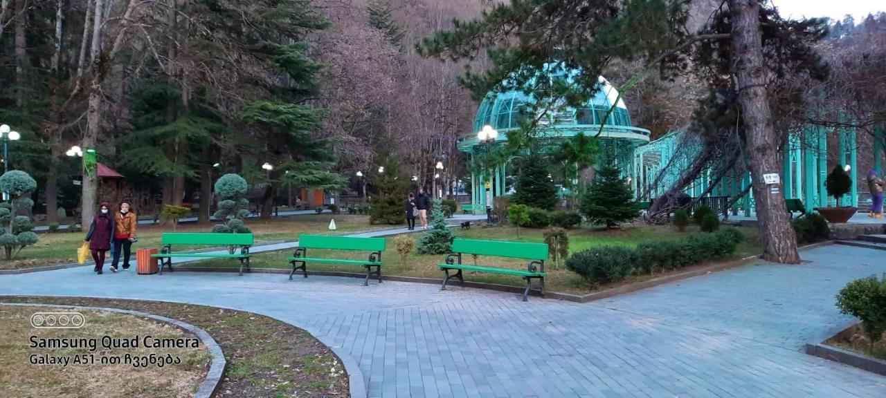 Apart-Otel Nino Borjomi Exterior foto